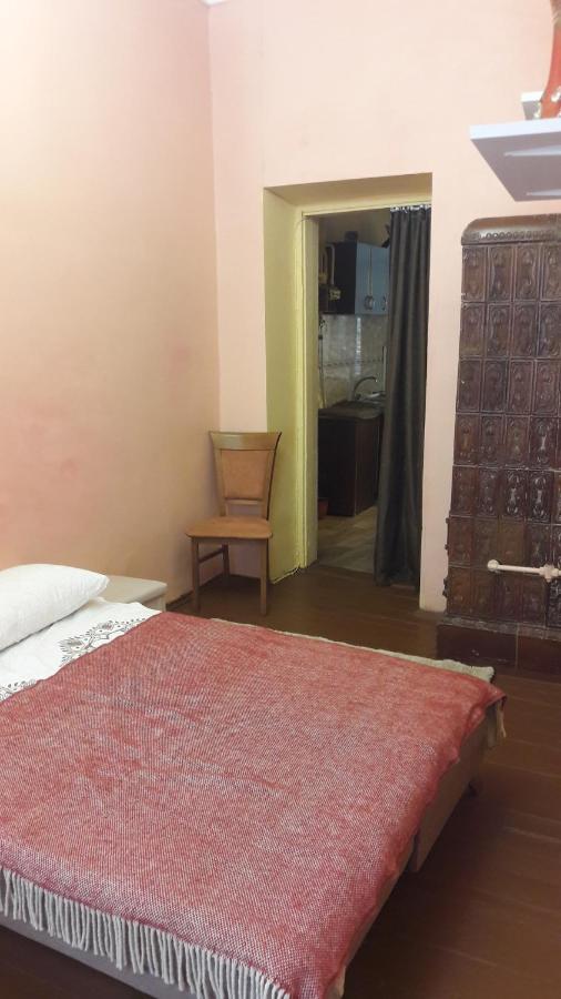 Apartment Pylnykarska 8А Lviv Luaran gambar